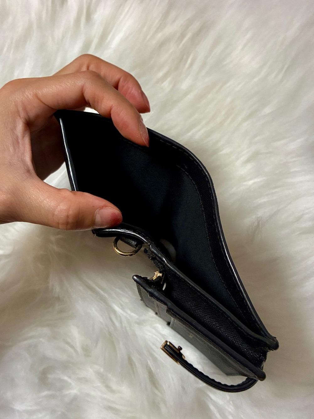Marc by Marc Jacobs Black Leather Card & Key Wallet with Gold Accent - Picture 5 of 6